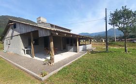 Hostel e Pousada Vale Mirante da Rocha